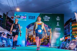 BIB: 5070, 5095, 100, 13365, 8830, 1030
                            <button type="button" onclick="openModal(21811303)" class="btn btn-primary btn-sm float-right btn-popup" data-toggle="modal" data-target=".modal-high-quality">
                        <i class="fas fa-shopping-cart"></i> Add to Cart
                    </button>
                                            <button type="button" onclick="isThisMe(21811303, true)" class="btn btn-success btn-sm float-right btn-popup btn-isme hidden" data-toggle="tooltip" data-placement="bottom" title="นี่คือรูปของคุณใช่ไหม คลิกที่นี่เพื่อเอาเข้าอัลบั้ม">
                        <i class="fas fa-plus"></i> Add to album
                    </button>
                    <button type="button" onclick="isThisMe(21811303, false)" class="btn btn-warning btn-sm float-right btn-popup btn-isnotme hidden">
                        <i class="fas fa-ban"></i> Remove from album
                    </button>